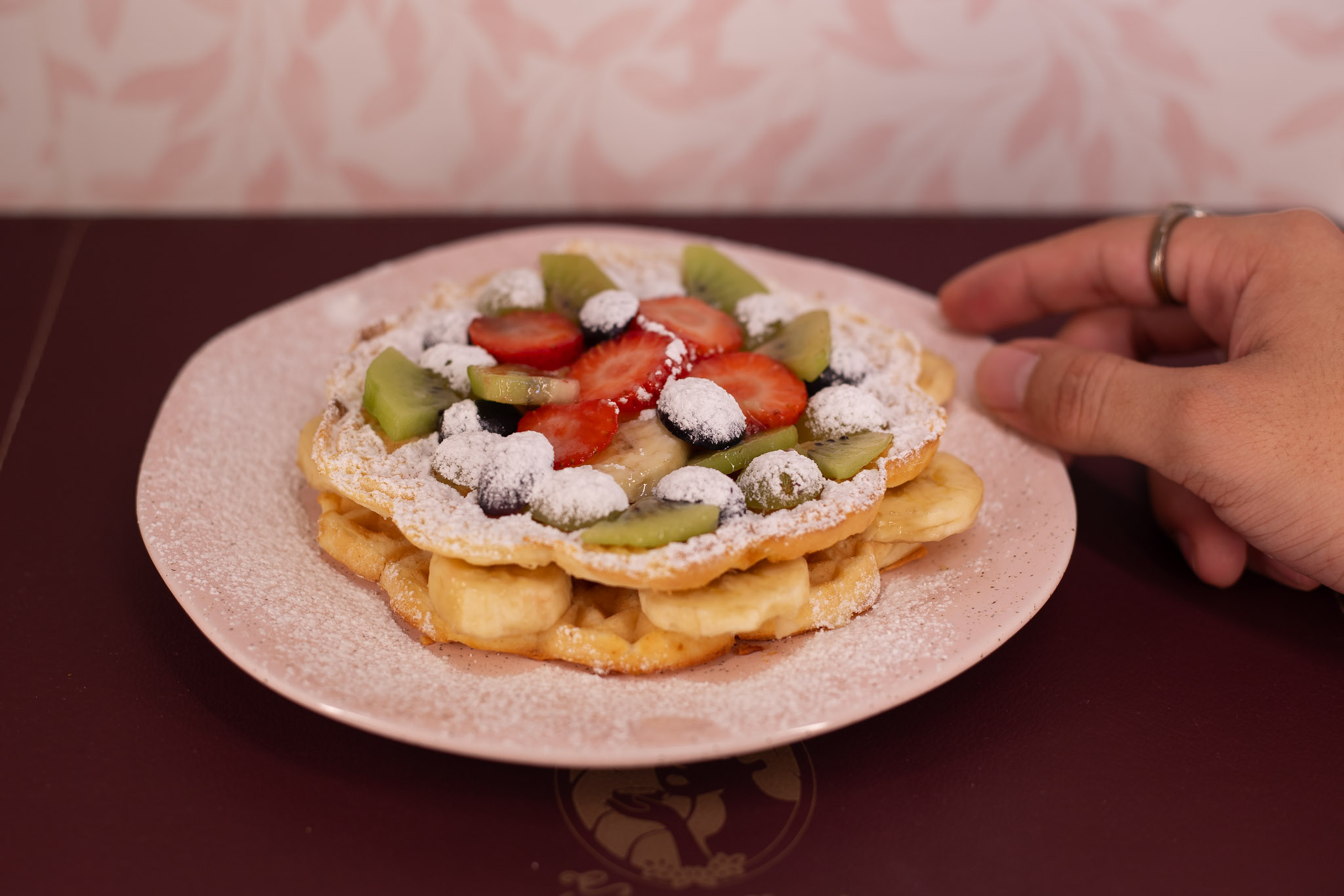 Cafés especiais e doces artesanais no Madame Chérie Café